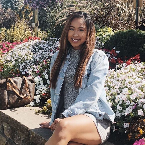 Meet your Posher, Savy - Picture 1 of 1